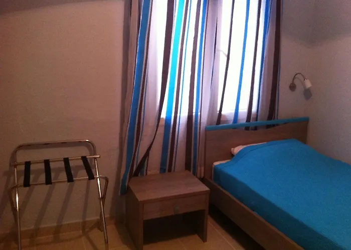 Melissa Rooms